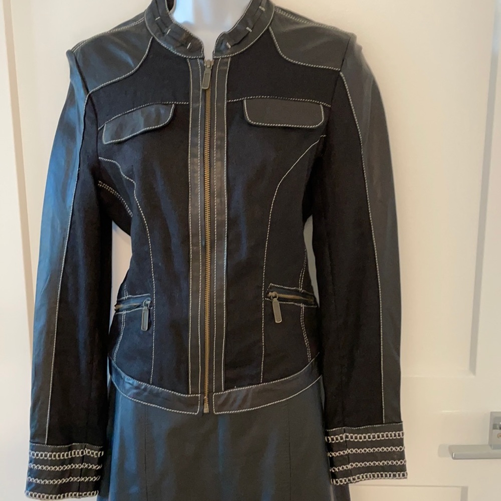 Cache linen & leather jacket. Front zippers, stitch detailing, like new S